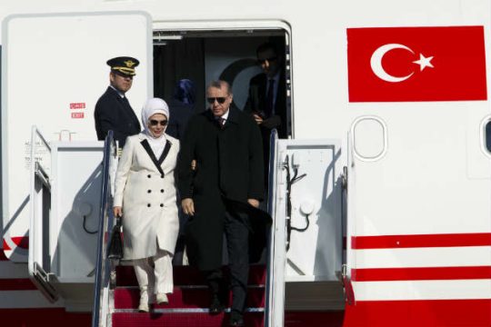 Εναντίον όλων και από τις ΗΠΑ ο Ερντογάν