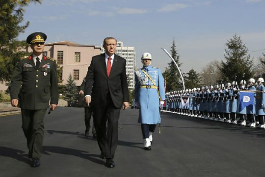 Δεν υπακούω ούτε στο συνταγματικό δικαστήριο