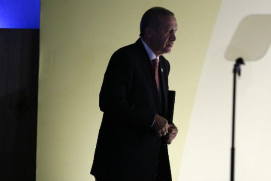 Νέα επιχείρηση φίμωσης από την κυβέρνηση Ερντογάν