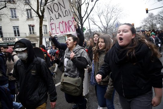 Φοιτητές και συνδικάτα στους δρόμους για τα εργασιακά