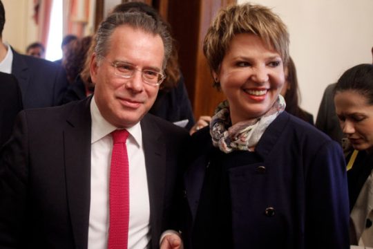 Η αγωγή, η μήνυση, τα τιμολόγια και η κόντρα κυβέρνησης-ΝΔ