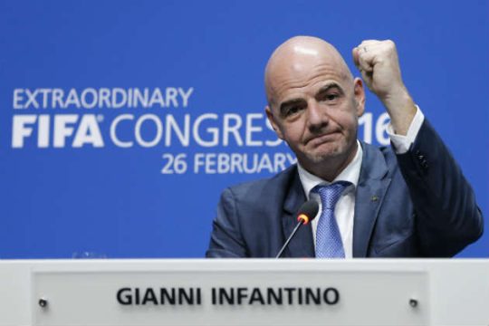 Παραδέχεται το σκάνδαλο η FIFA, ζητά μέρος των ποσών