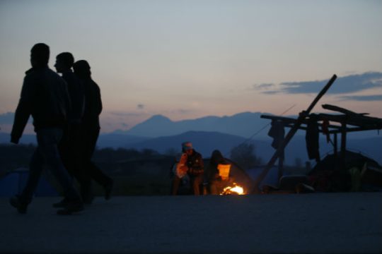 Όταν πέφτει η νύχτα στην Ειδομένη…