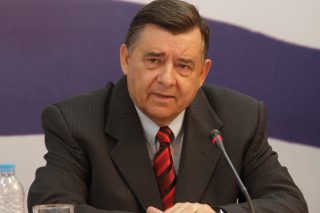 Πυρά Καρατζαφέρη κατά πρώην στελεχών του