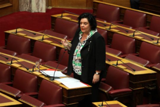 Επίδομα ανεργίας 600 ευρώ, χωρίς όρους, προτείνει το ΚΚΕ