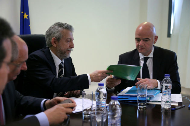 Απόλυτη διαφωνία Κοντονή με FIFA – UEFA