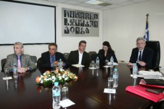 Αποδοκιμασίες για Γκιρτζίκη, διαμαρτυρία σε Κοντονή
