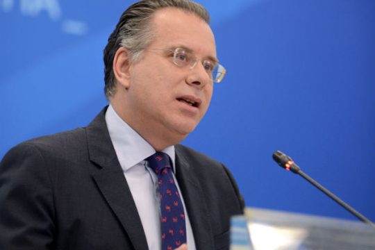 Κόντρα ΝΔ-Μαξίμου για τη σύνοδο κορυφής