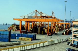 Κατάληψη διαρκείας στα γραφεία της Ένωσης Ελλήνων Εφοπλιστών