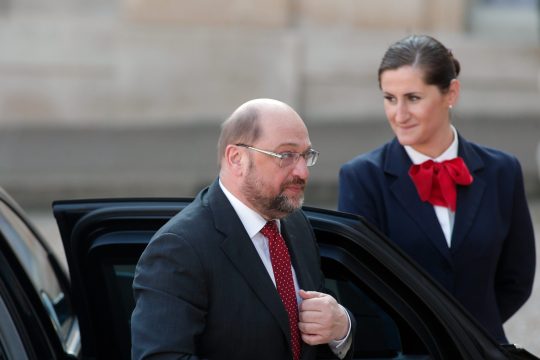Σουλτς: Δεν περιμένω τελική απόφαση στη σύνοδο