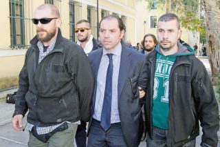Ερωτήσεις, απαντήσεις κι ένας αποκαλυπτικός… τιμοκατάλογος