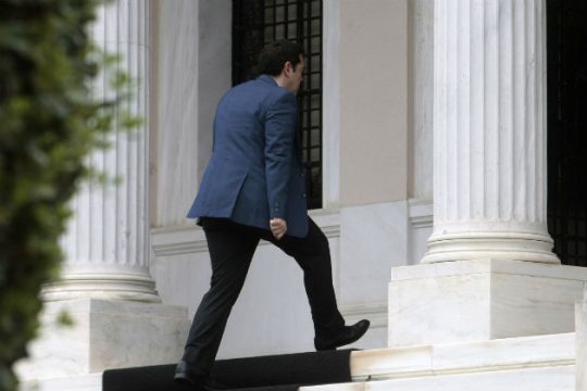 Μαξίμου: «Θλιβερή η εικόνα του αρχηγού της ΝΔ»