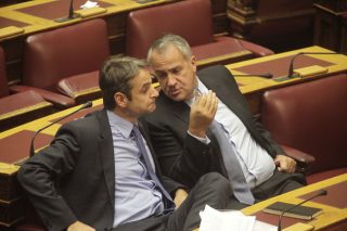 Μία ανακοίνωση, μία αντικατάσταση, πολλά ερωτήματα
