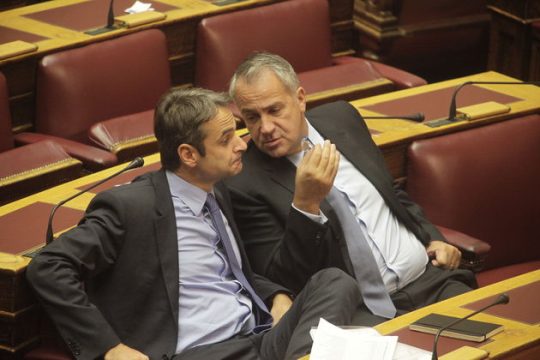 Μία ανακοίνωση, μία αντικατάσταση, πολλά ερωτήματα