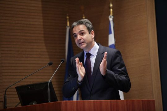 Το «έκτρωμα Κατρούγκαλου» στο στόχαστρο Μητσοτάκη
