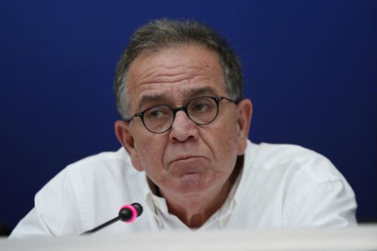 Μουζάλας: «Δεν αμφισβητείται η εθνική κυριαρχία»