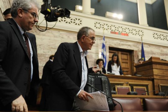 Προς ψήφιση στη Βουλή το νομοσχέδιο για το προσφυγικό