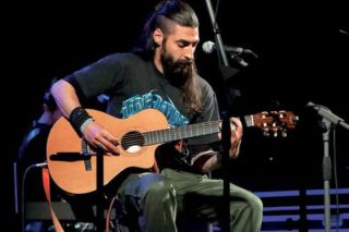 Μία συναυλία για τους ανθρώπους που αφήνουν την πατρίδα τους