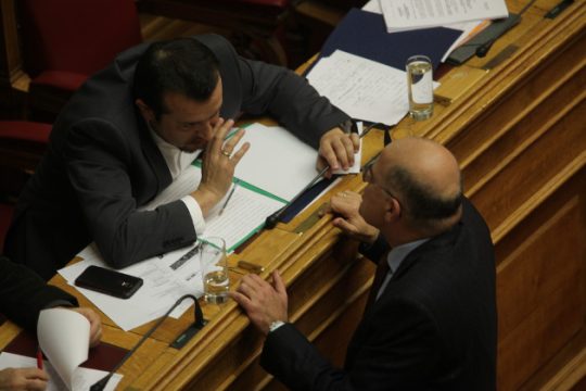 Διαδικτυακά «χτυπήματα» Παππά σε Δένδια και Γεωργιάδη