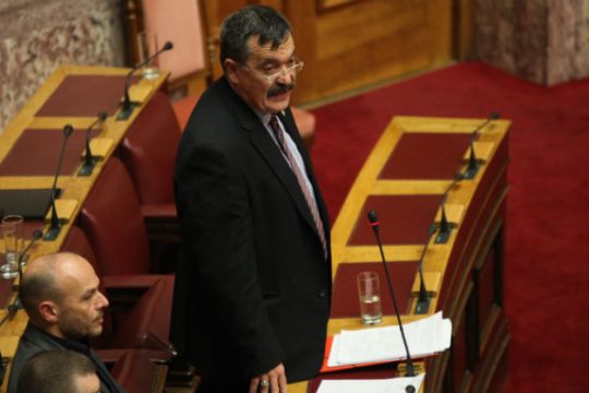 Νέα πρόκληση του Χρήστου Παππά στη Βουλή