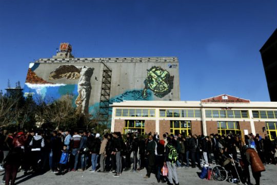 Πού και πόσοι είναι οι πρόσφυγες που φιλοξενούνται στην Ελλάδα