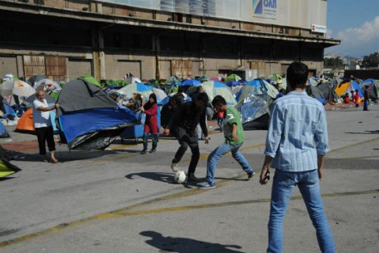 Αυξημένες οι προσφυγικές ροές στον Πειραιά, μειωμένες στα νησιά
