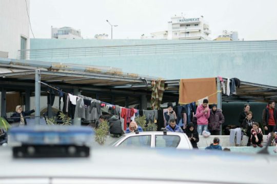 Συμπλοκή με τραυματισμούς προσφύγων στον Πειραιά