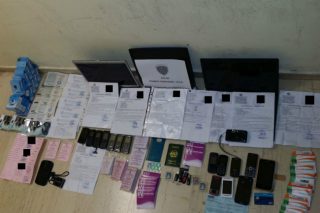 Εξάρθρωση κυκλώματος πλαστών εγγράφων για πρόσφυγες