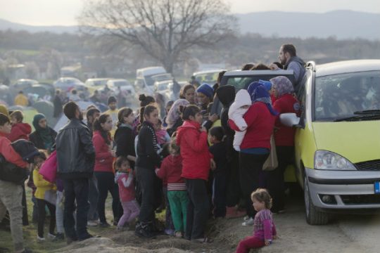 Εκκλήσεις και καταγγελίες για το προσφυγικό