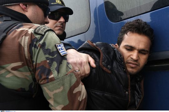 Χύνεται αίμα για τα κινητά!