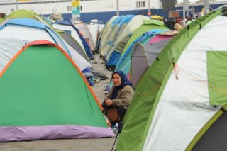 «Μένουμε… Πειραιά»