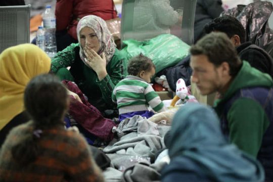 «Όχι στη φιλανθρωπία των διαφημιζόμενων επωνύμων»