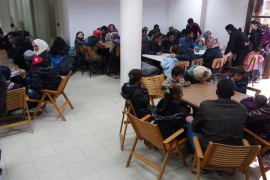 116 Σύροι σε ξενοδοχείο των Θερμοπυλών