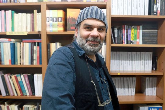 Καταφεύγω συχνά στην κάθαρση μιας βινιέτας του Γονατά
