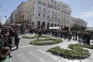Μαζική πορεία κατά μεταλλείων και εξορύξεων