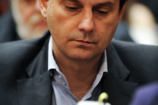 Πολιτικός ή τεχνοκράτης