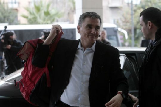 Αντιπρόταση για το φορολογικό από την κυβέρνηση