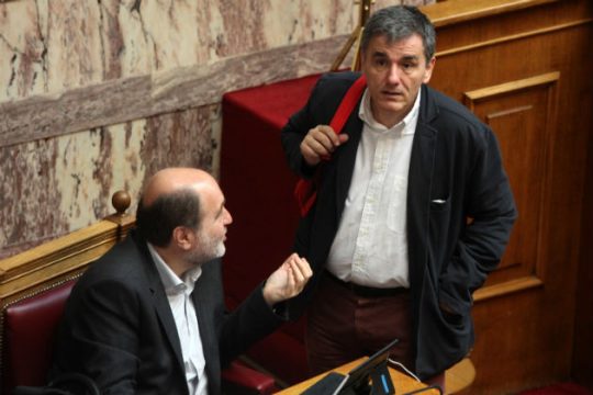 Με το βλέμμα στις 22 Απριλίου για «κλείσιμο» της αξιολόγησης