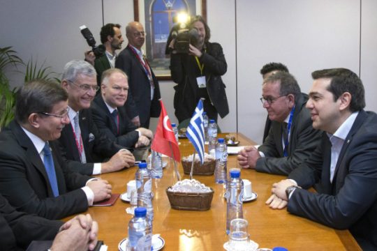 «Ουσιαστικό βήμα στις Βρυξέλλες, ιστορική συμφωνία στη Σμύρνη»