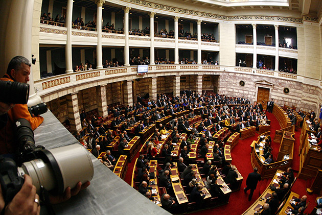 Καταργούν την υποχρέωση δημοσιοποίησης των νέων δανείων και εγγυήσεων
