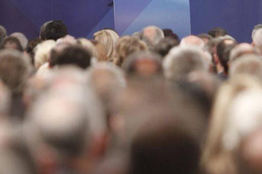 Φουλ επίθεση με… κάλπες