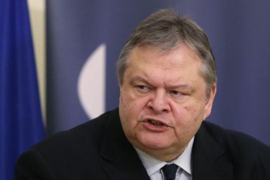 Στήριξη σε Βενιζέλο για να τηρηθούν οι ισορροπίες