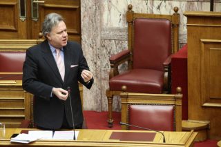 Πυρ ομαδόν κατά Κατρούγκαλου