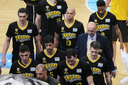 Σε «κλοιό» η ΑΕΚ