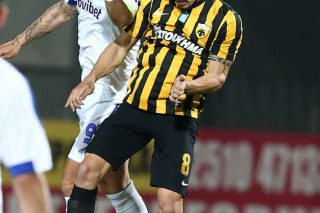 «Σκαλωμένη» η ΑΕΚ