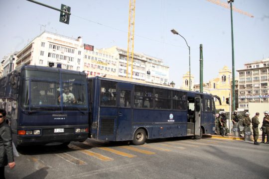 Χέρι – χέρι ξανά ΕΛ.ΑΣ. και Χρυσή Αυγή