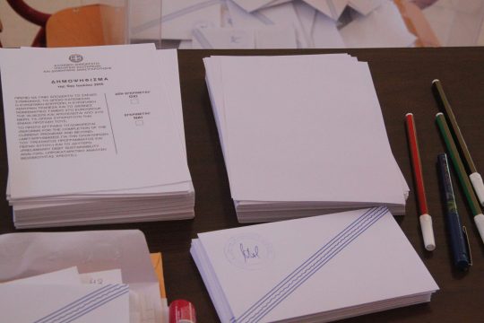 Για μια νηφάλια προσέγγιση της άμεσης λαϊκής συμμετοχής