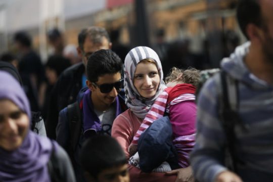Απειλή απελάσεων για 100.000 από τη Γερμανία