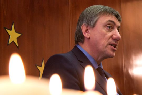 Πρόκληση και… στήριξη
