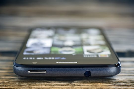 Το μακρύ ταξίδι της ενημέρωσης από τη μέρα ώς την άκρη της νύχτας